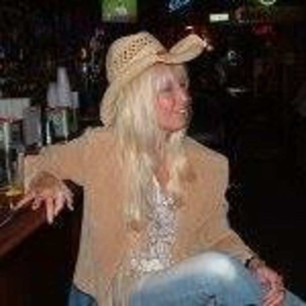 Meet your Posher, Pamela